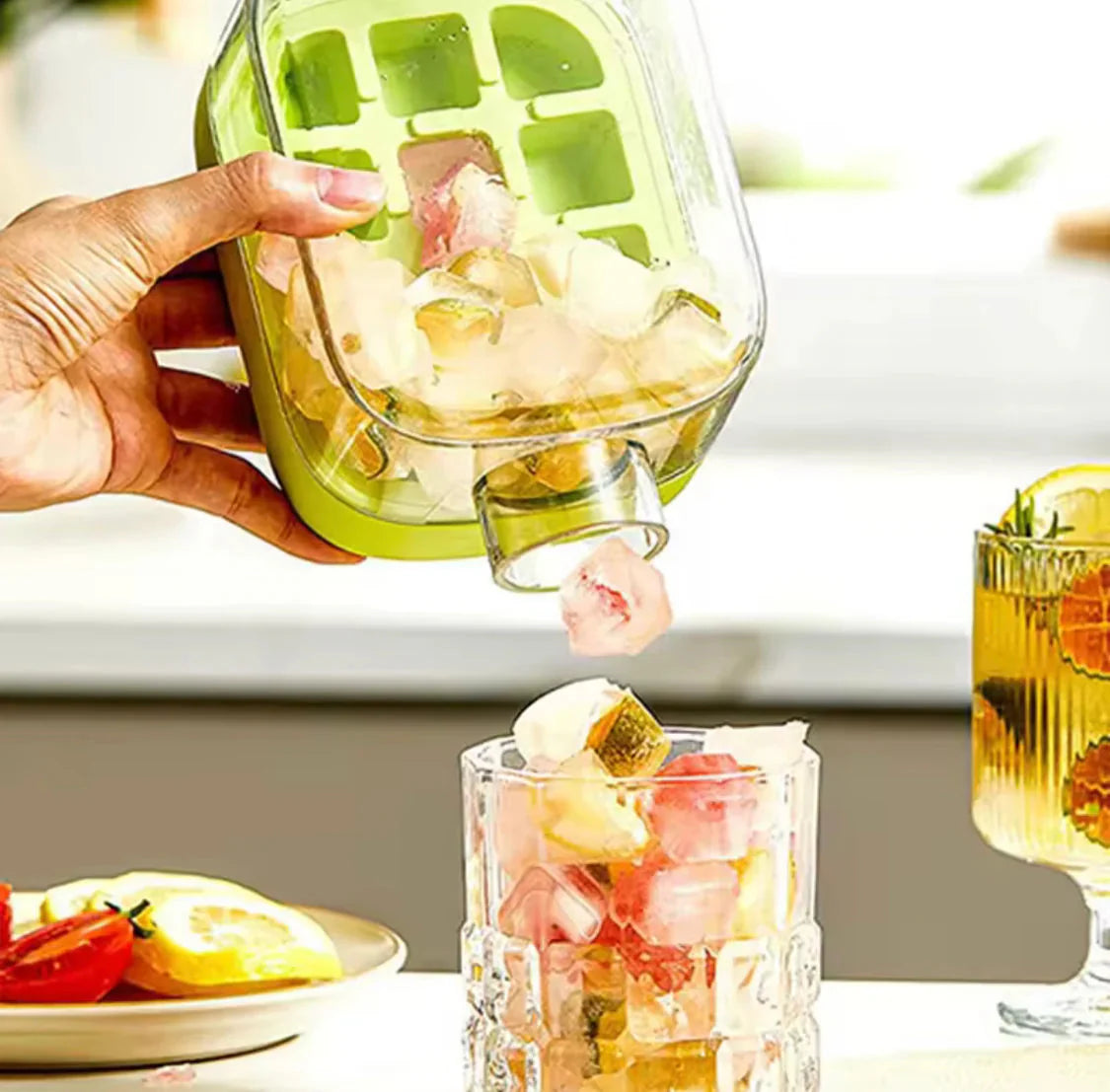 2 in 1 Ice Cube Maker Bottle